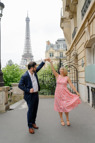 Engagement photos from paris